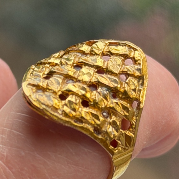 Vintage 10K Solid Gold Geometric Ring – 2.34g - Size 9 Antique | Unisex - Picture 14 of 16